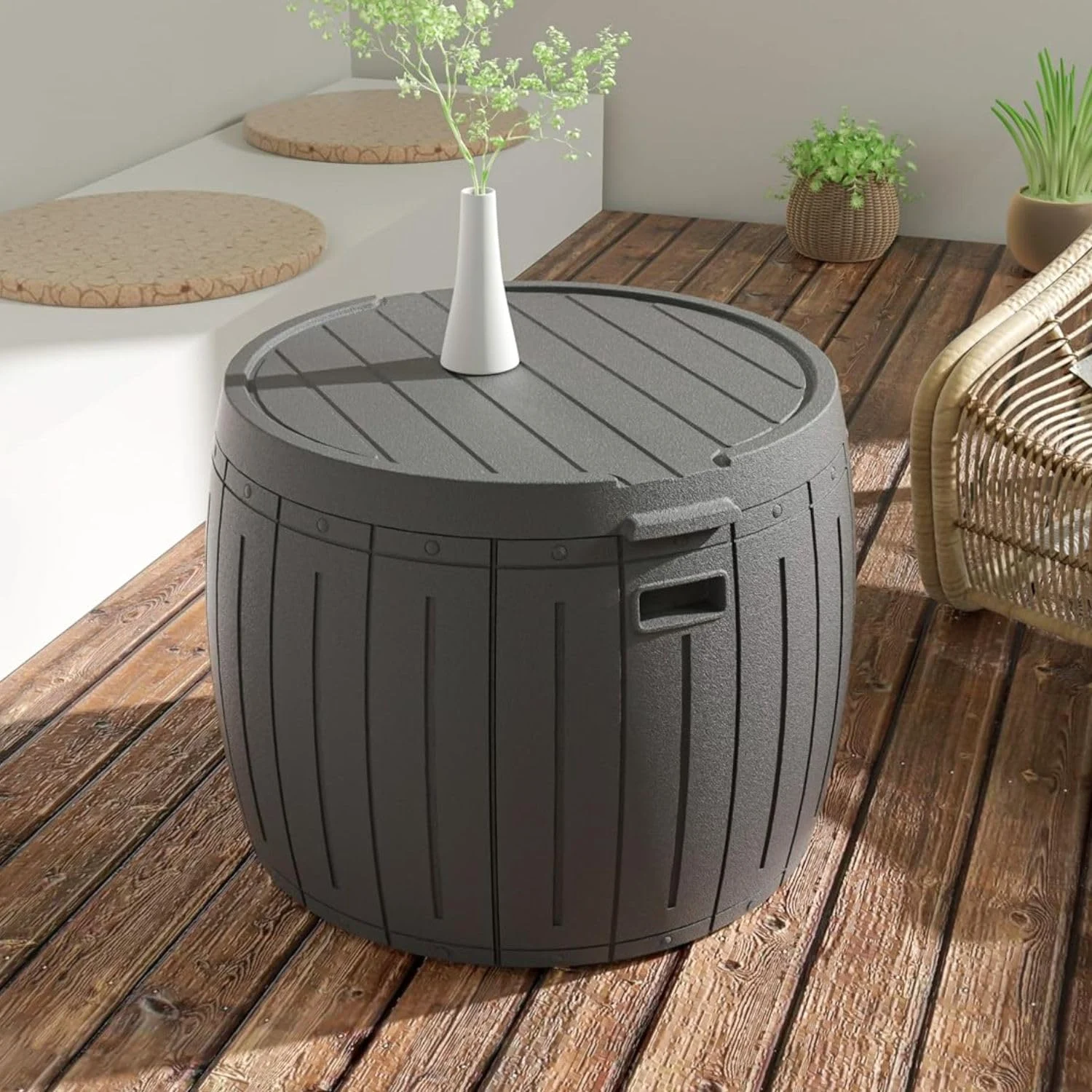 ZZM 33 gallon round deck box, view 4